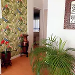 Family-friendly Flat 3br 2ba Metro Telheiras