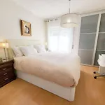 Appartement Family-friendly Flat 3br 2ba Metro Telheiras *