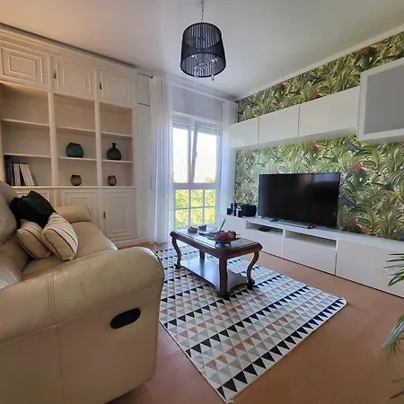 Family-friendly Flat 2br 2ba Metro Telheiras Apartment Lisbon