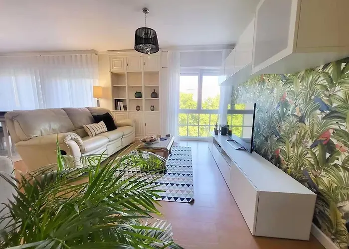 Family-friendly Flat 3br 2ba Metro Telheiras *