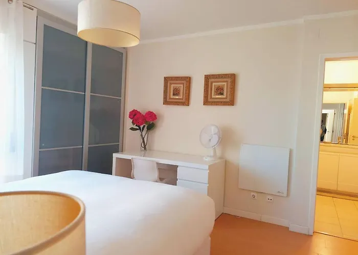 Family-friendly Flat 3br 2ba Metro Telheiras *