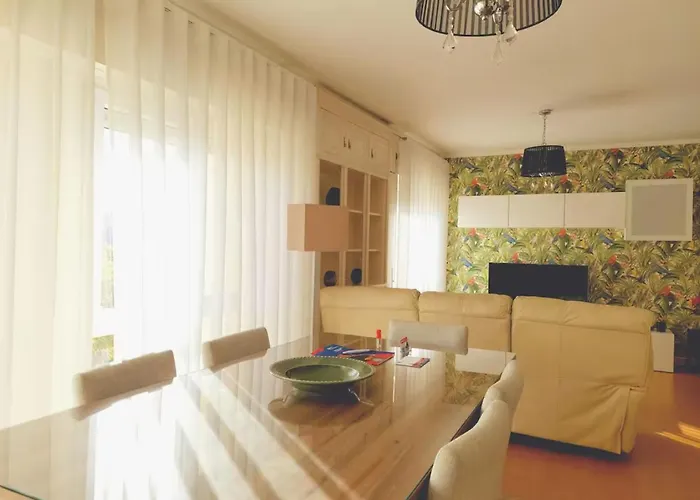 Family-friendly Flat 3br 2ba Metro Telheiras * Lizbona