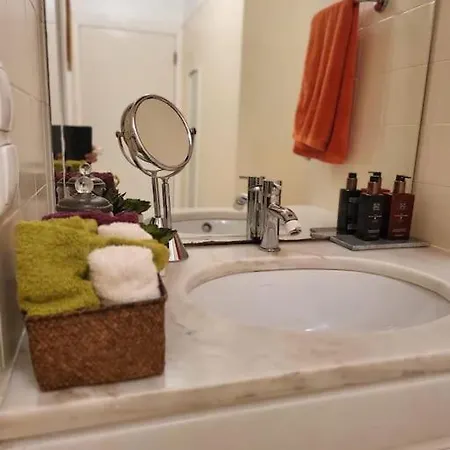 Family-friendly Flat 2br 2ba Metro Telheiras *