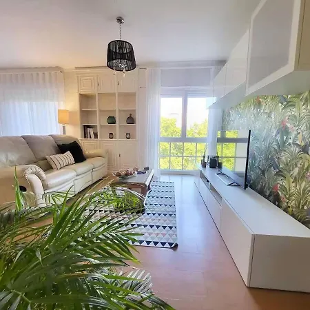 Family-friendly Flat 3br 2ba Metro Telheiras *